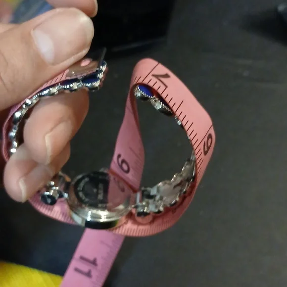 Quartz movement blue blinged out cuff watch - Picture 9 of 11